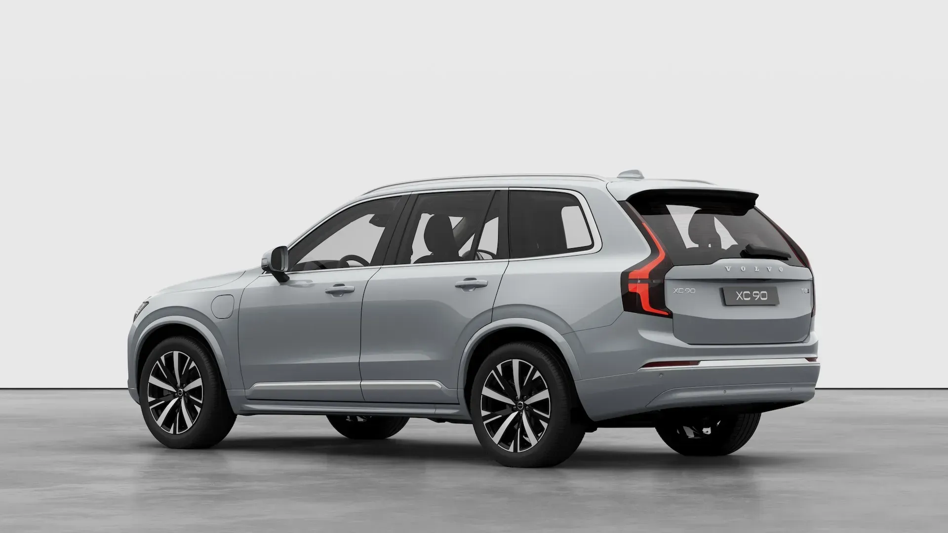Volvo XC90 Plus Plug-in hybrid 2