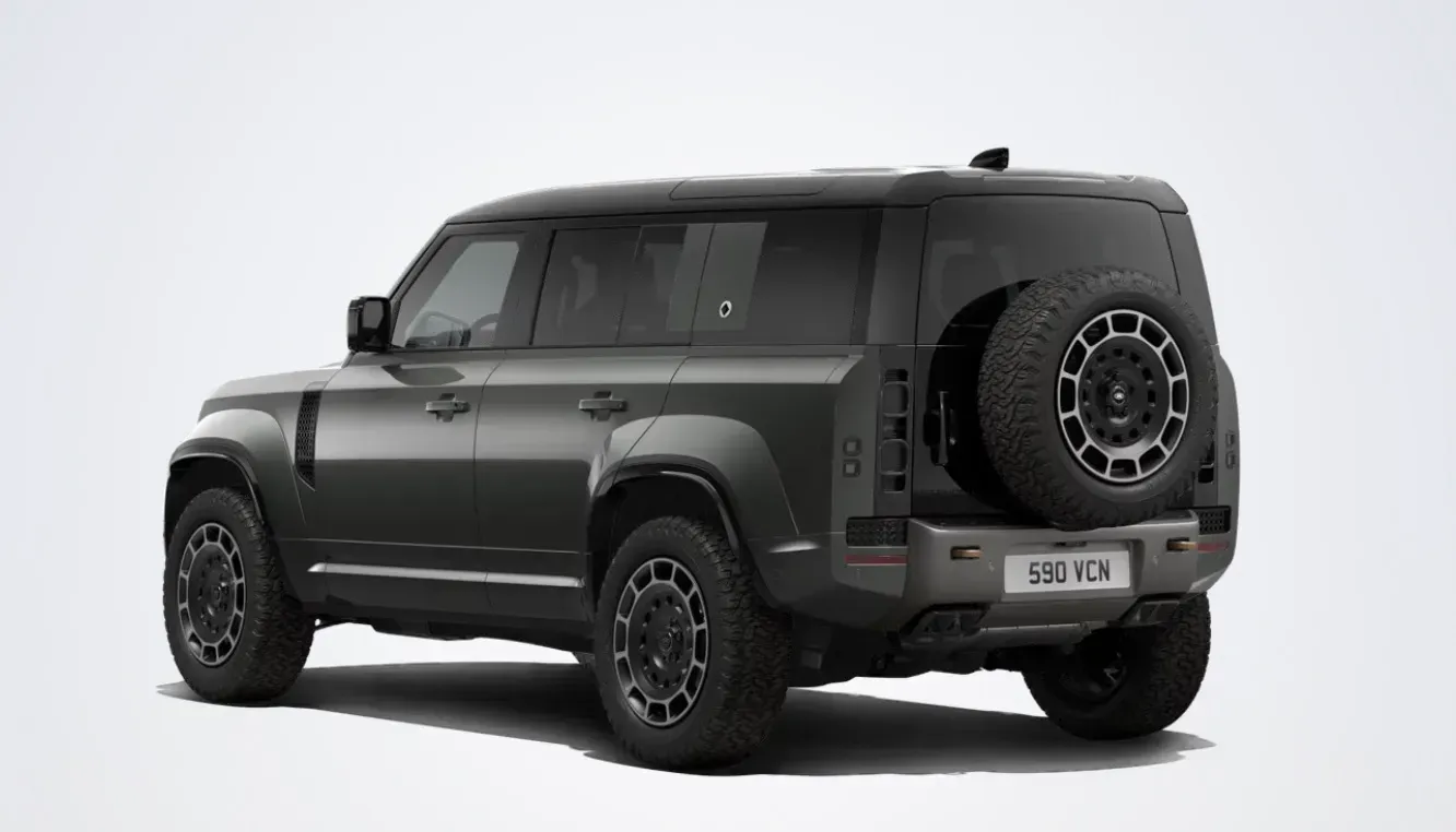 Land Rover Defender 110 OCTA Edition One P635 MHEV 2