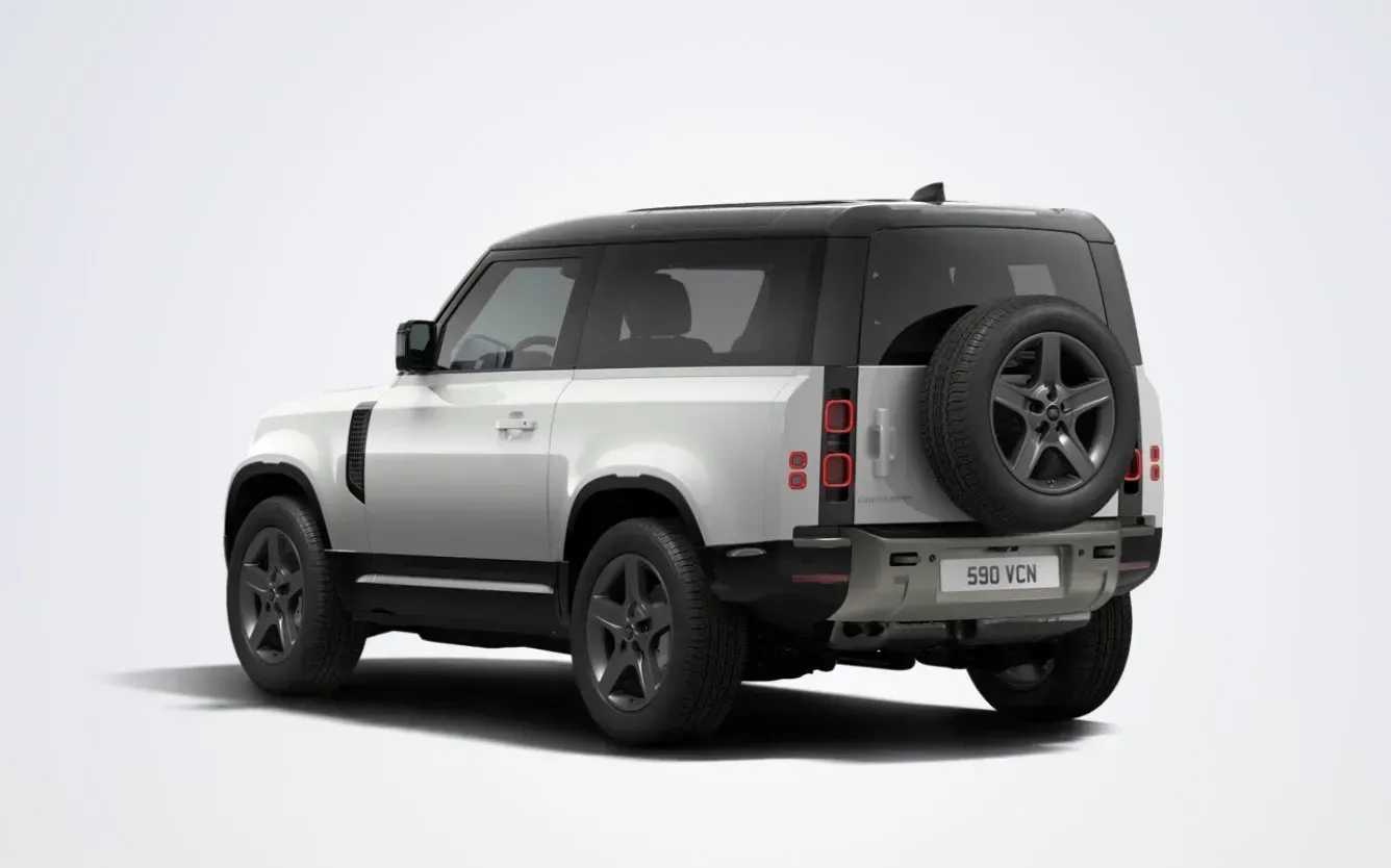Land Rover Defender 90 X-Dynamic SE D200 MHEV 2