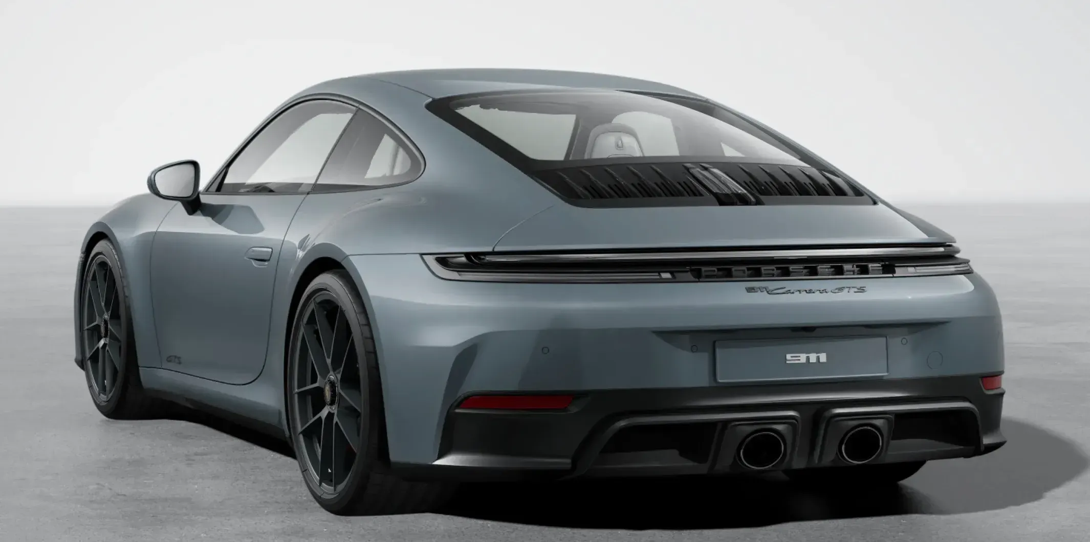 Porsche 911 Coupe Carrera GTS 2