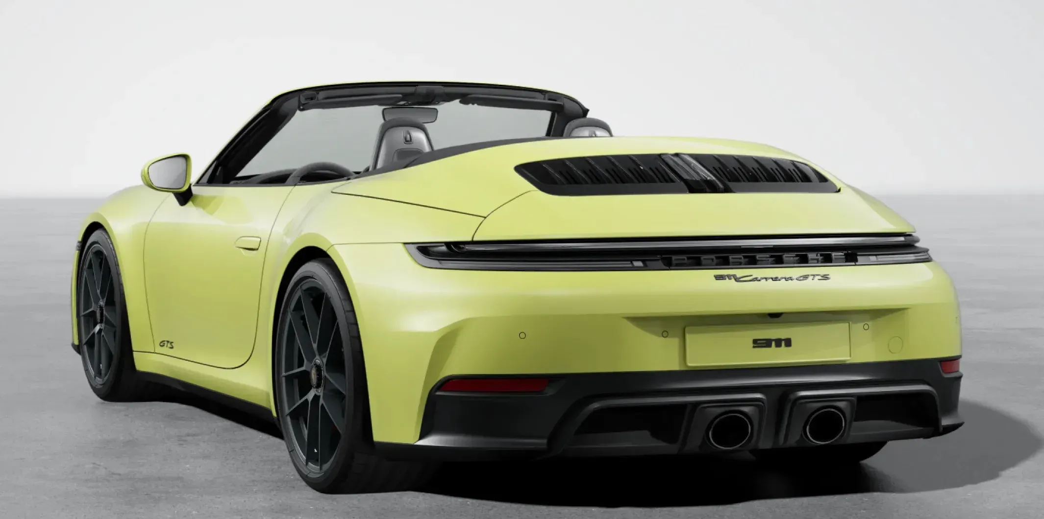 Porsche 911 Cabriolet Carrera GTS 2