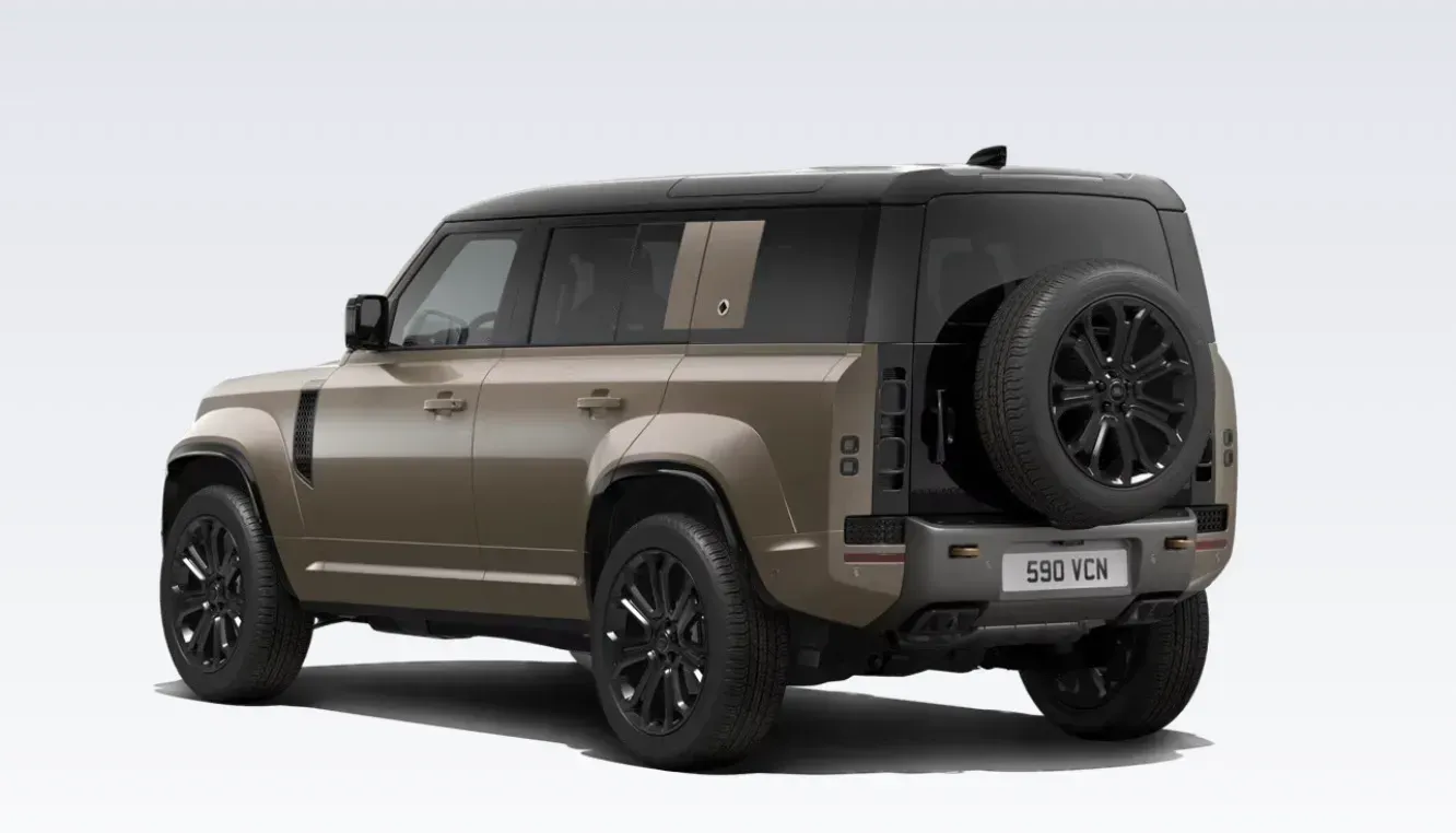 Land Rover Defender 110 OCTA P635 MHEV 2