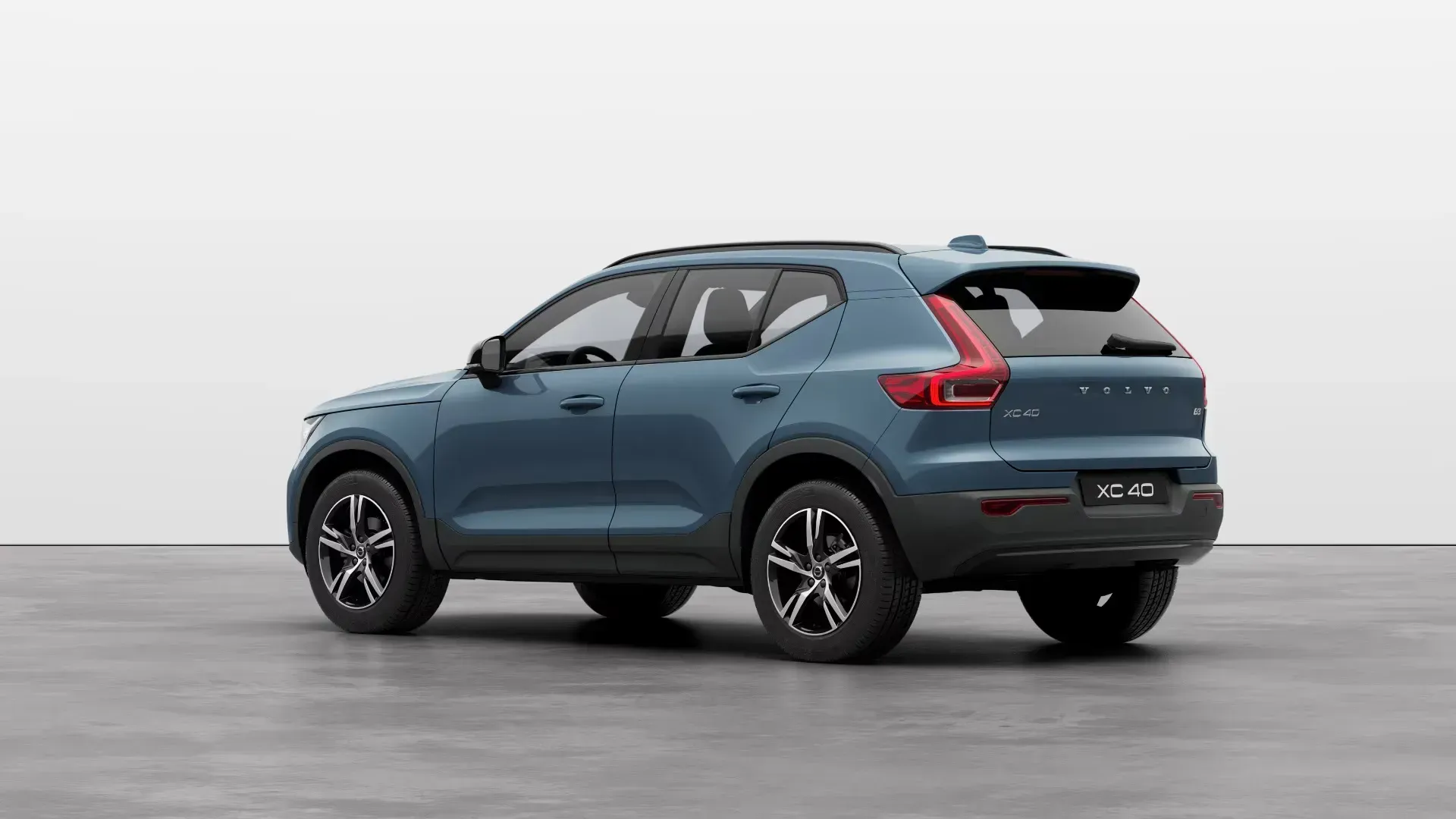Volvo XC40 Plus B4 3