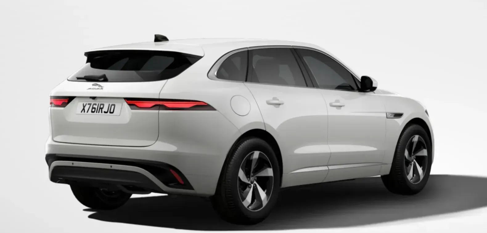 Jaguar F-Pace P400e AWD R-Dynamic S 3